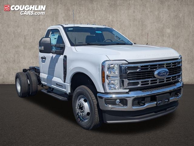 2026 Ford F-350SD XL DRW in Oxford White — front three-quarter view