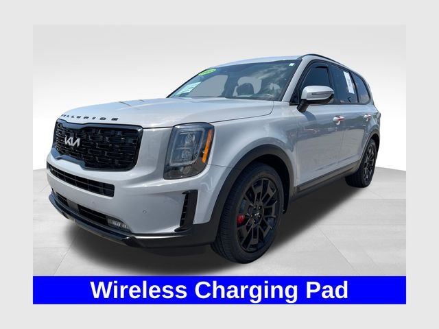 2022 Kia Telluride SX in Wolf Gray — front three-quarter view