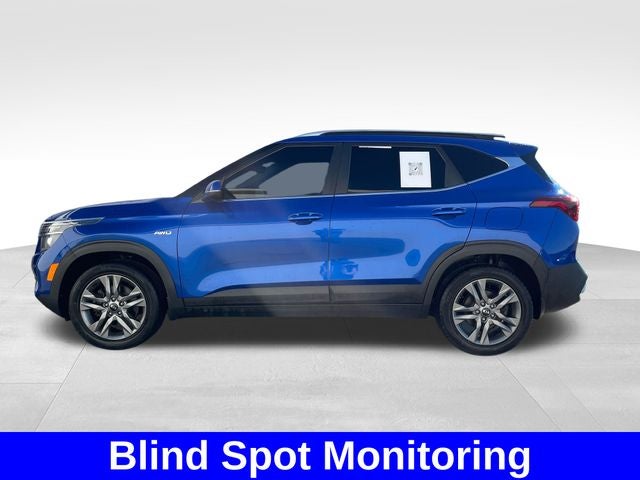 2021 Kia Seltos — side profile view
