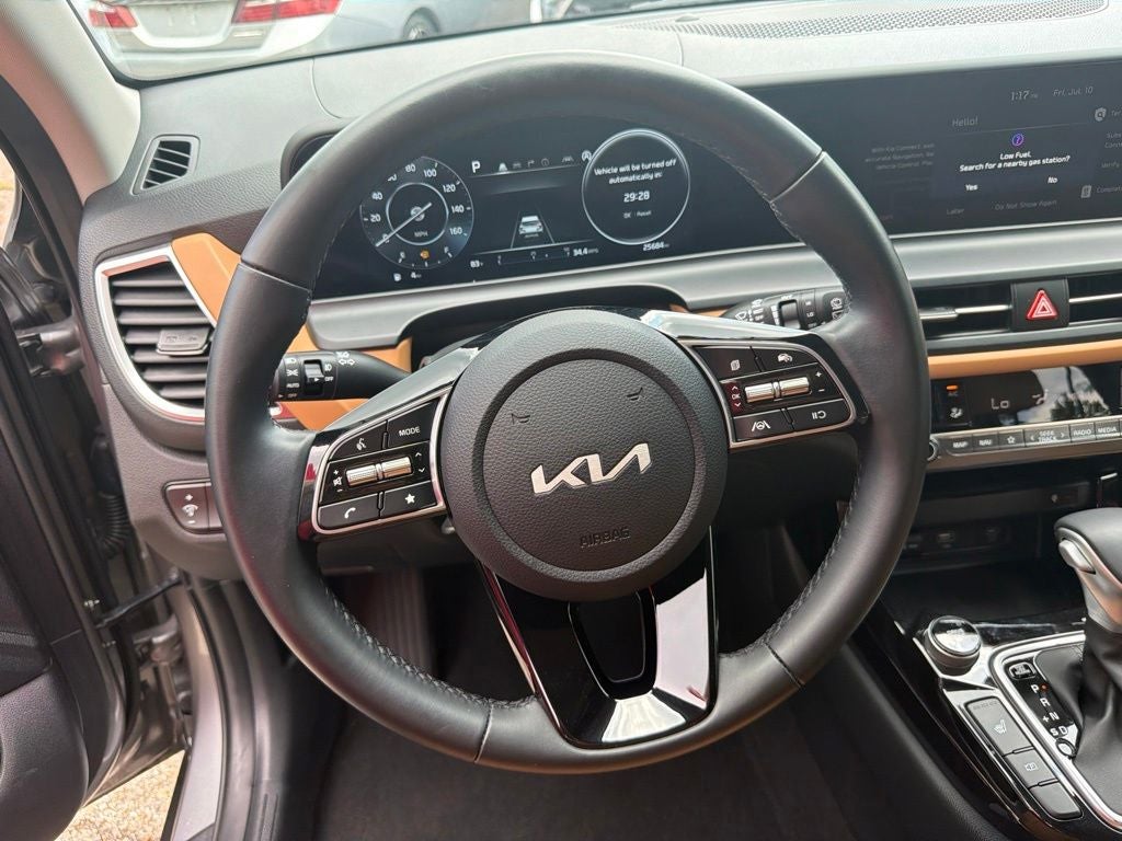 2024 Kia Seltos — side profile view