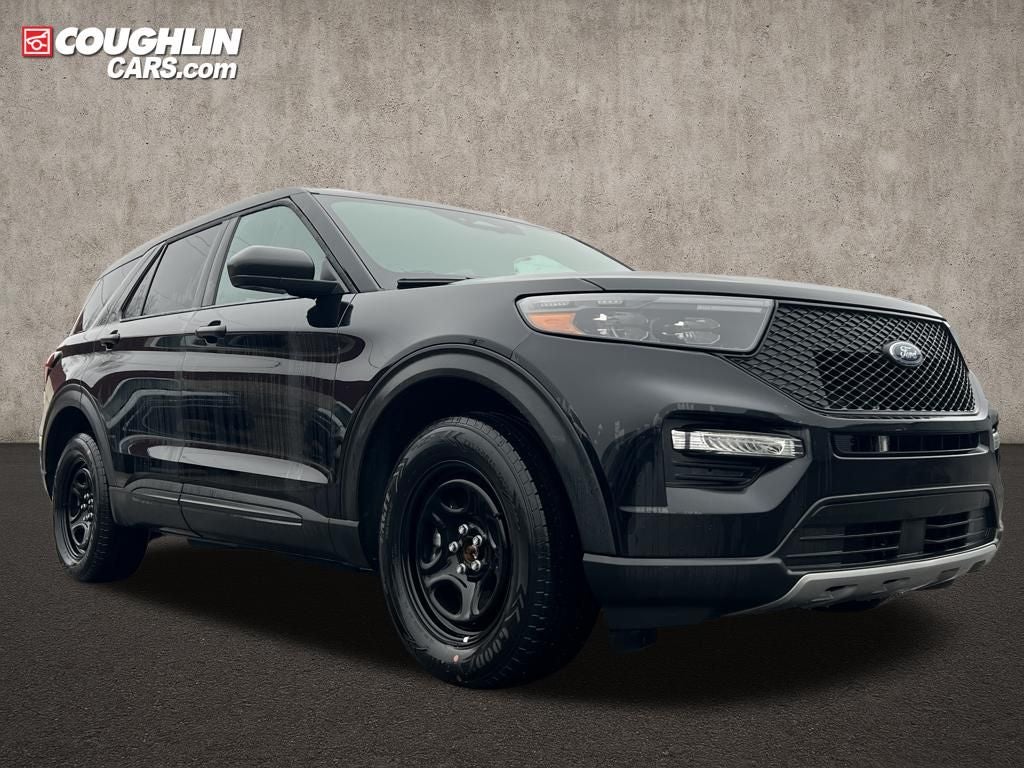 2025 Ford Utility Police Interceptor Base in Black — front three-quarter view