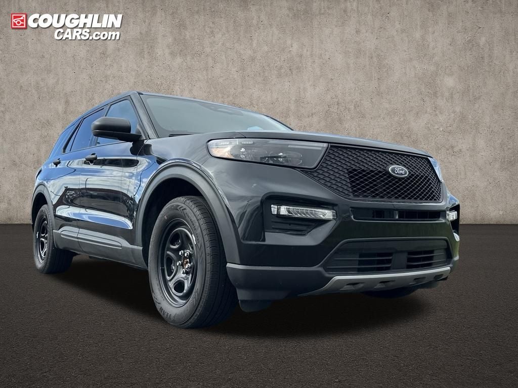 2025 Ford Utility Police Interceptor Base in Black — front three-quarter view