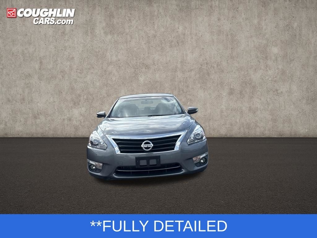 2015 Nissan Altima — interior view