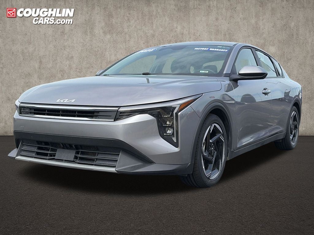 2025 Kia K4 — rear three-quarter view