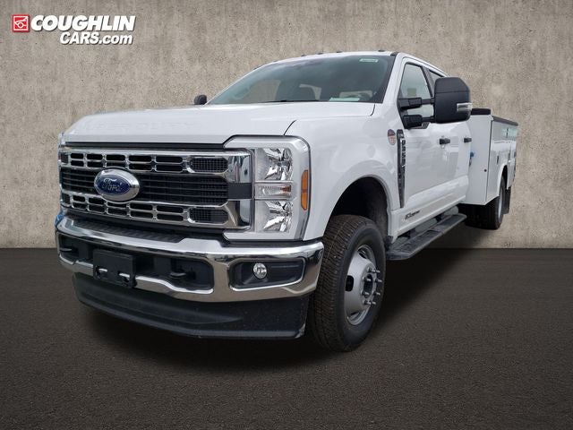 2026 Ford F-350SD — rear three-quarter view