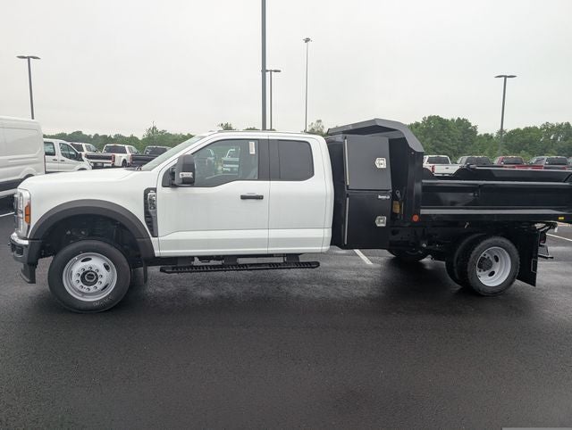 2026 Ford F-550SD — detail view