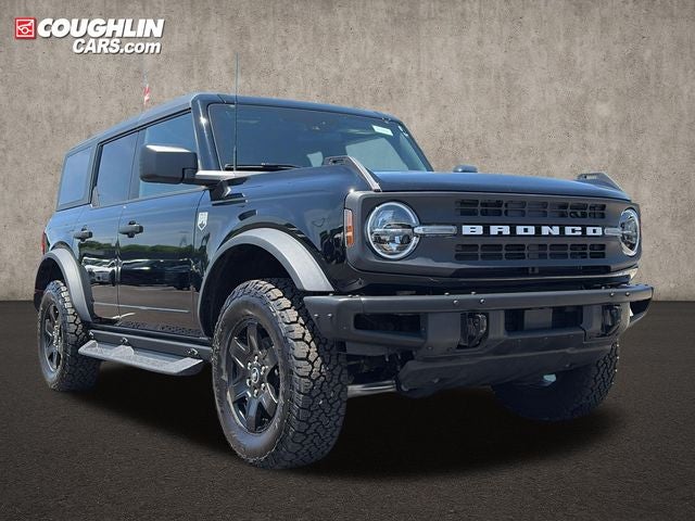 2025 Ford Bronco Big Bend in Shadow Black — front three-quarter view
