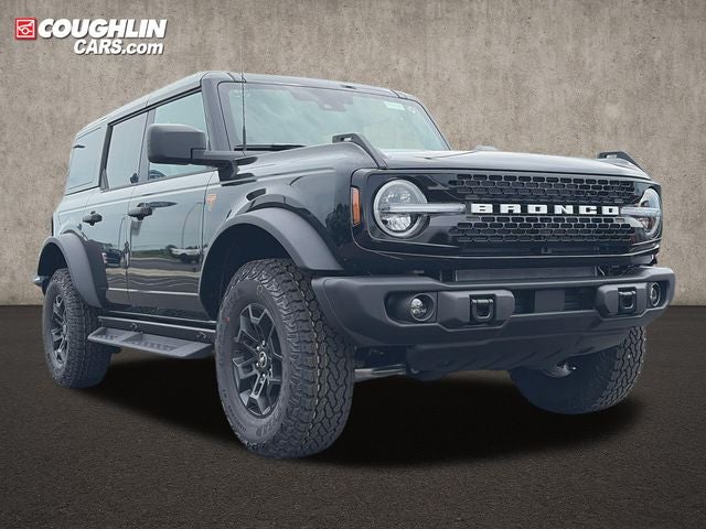 2026 Ford Bronco Badlands in Shadow Black — front three-quarter view