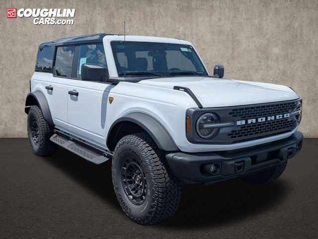 2026 Ford Bronco Badlands in Oxford White — front three-quarter view