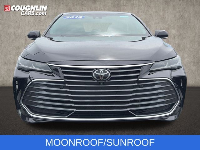 2019 Toyota Avalon — rear three-quarter view