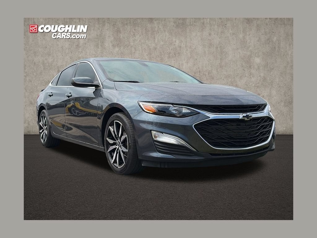 2021 Chevrolet Malibu RS in Shadow Gray Metallic — front three-quarter view