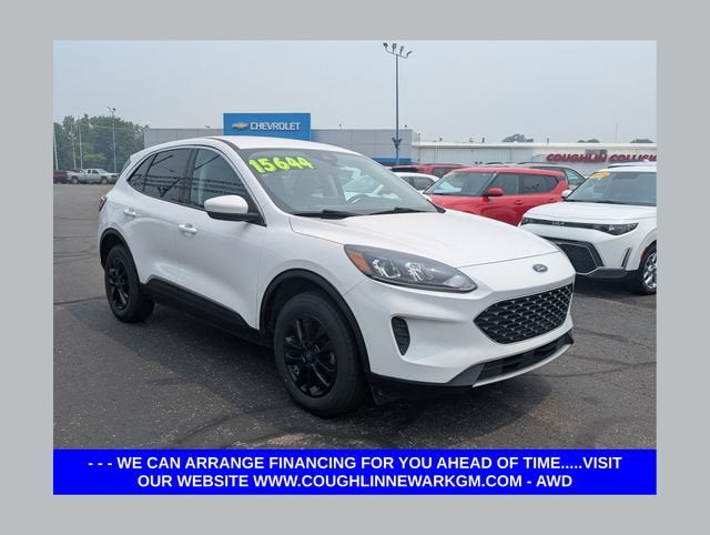2021 Ford Escape SE in Other — front three-quarter view